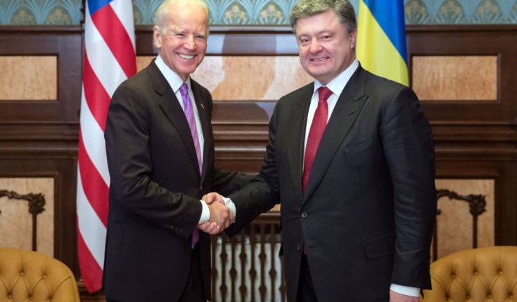 Vicepreşedintele american Joe Biden şi preşedintele ucrainean Petro Poroşenko
