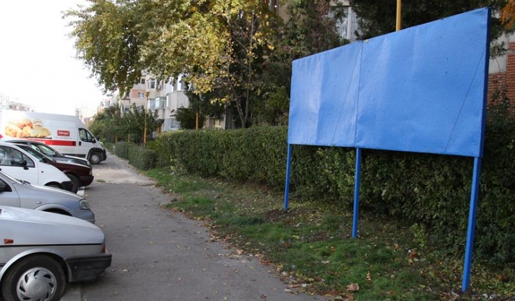 Primăria Constanța a amenajat, luni, 86 de panouri electorale în 40 de locații din oraș