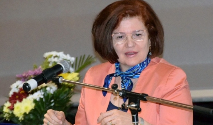 Preşedintele Colegiului Medicilor din Bucureşti, prof. dr. Cătălina Poiană