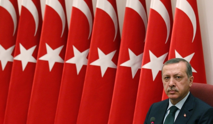 Proiectul de reformă constituțională prevede consolidarea atribuțiilor președintelui Recep Tayyip Erdogan.