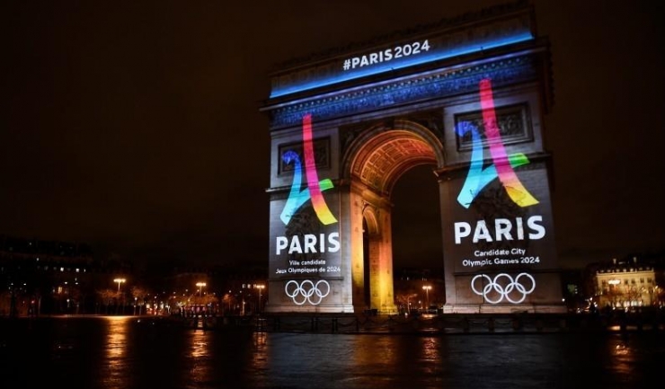 Paris și-a lansat logo-ul pentru JO 2024 la Arcul de Triumf