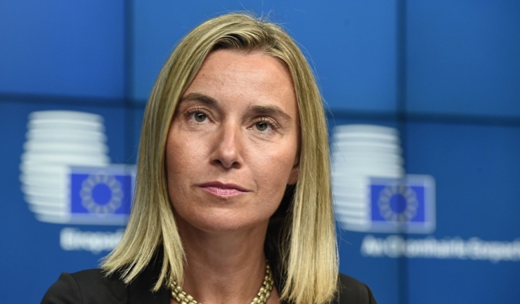 Înaltul Reprezentant al Uniunii Europene pentru Politica Externă, Federica Mogherini, a ținut să precizeze ca proiectul nu este unul concurent Alianței Nord-Atlantice.