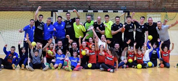 Handbaliştii de la CS Medgidia şi-au asigurat prezenţa la turneul de promovare (sursa foto: Facebook Clubul Sportiv Medgidia)