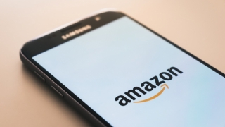 Acțiunile Amazon au urcat cu 190 de miliarde de dolari într-o zi