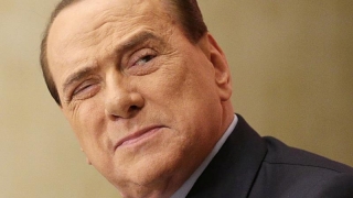 Berlusconi, internat în spital