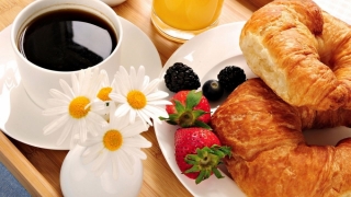 De ce este bine să mănânci dimineața?