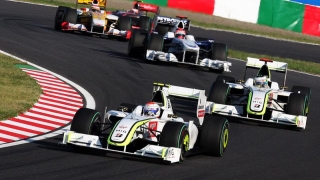 Formula 1 redevine un sport zgomotos