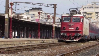 CFR Călători: În activitatea de transport feroviar de pasageri se va trece, de duminică, la ora de iarnă