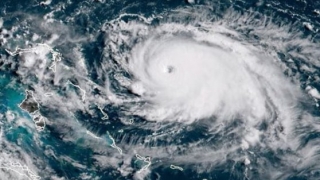 Uraganul Dorian, cea mai gravă furtună de la uraganul devastator Andrew