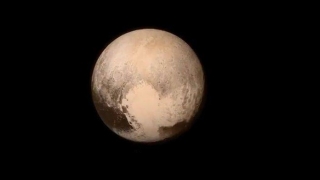 Depresiunea în formă de inimă de pe Pluto, formată din cauza greutății stratului de gheață