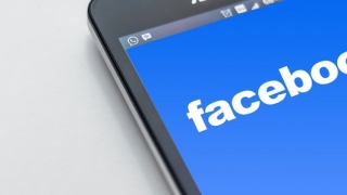 Facebook a suspendat peste 400 de aplicaţii cu acces la datele utilizatorilor