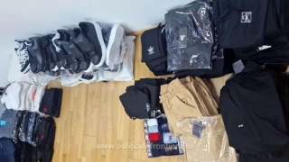 Haine contrafăcute în valoare de 60.000 lei, confiscate de poliţiştii de frontieră la Mangalia