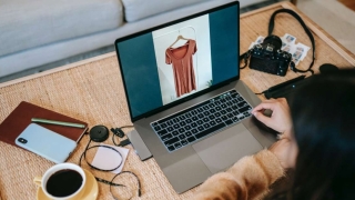 Cum să alegi haine second-hand online: Sfaturi și trucuri?