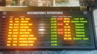 Pe Aeroportul „Henri Coandă“ Bucureşti nu se decolează şi nu se aterizează din cauza ceţii