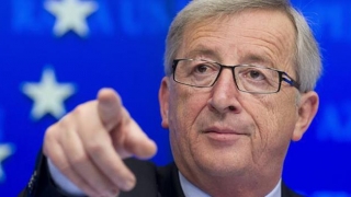 Juncker a dansat, imitând-o pe May. Reacţiile nu s-au lăsat aşteptate