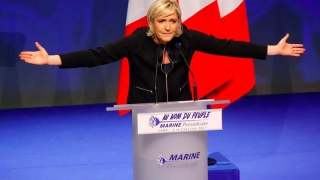 Marine Le Pen acuză UE de „lovitură de stat” în Italia