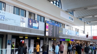 ANPC a amendat Aeroportul Otopeni, din cauza temperaturilor ridicate din terminalele Sosiri şi Plecări