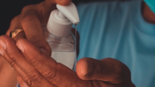 Un gel de mâini produs în Turcia poate afecta sănătatea consumatorilor