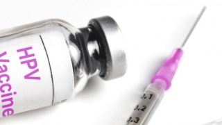 Se reia vaccinarea împotriva HPV