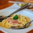 Infocons: O porție de paste carbonara la restaurant poate conține peste 20 grame de sare